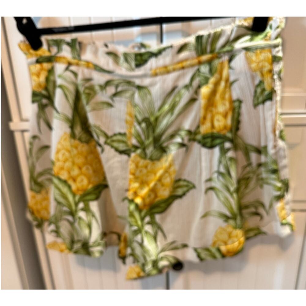 Farm Rio Delicate Pineapple Set Button-Up Shirt & shorts XL NWT - Picture 4 of 12